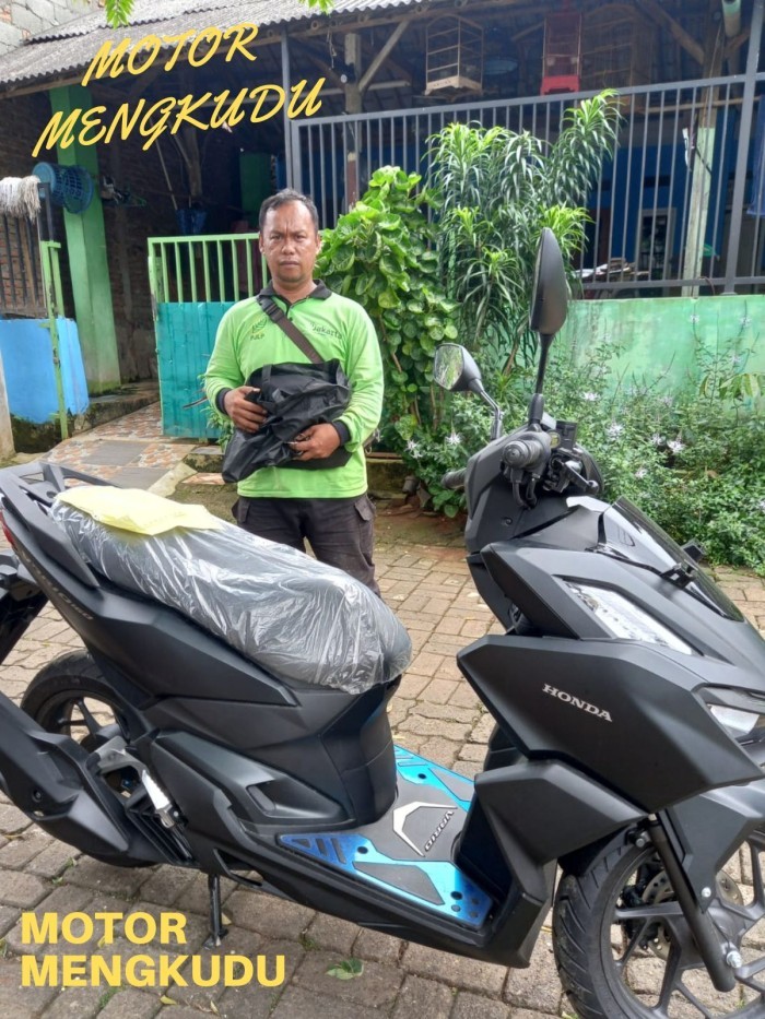 Beli Motor Vario 150 Baru Hasil dari Full Time Blogger